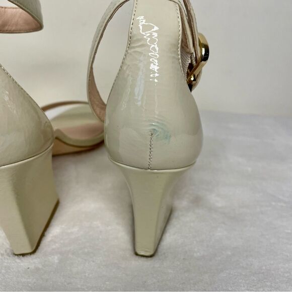 Kate Spade Sandals Susane Crinkle Patent Leather Strap Heels Cream Bone Size 8.5 - Picture 6 of 16